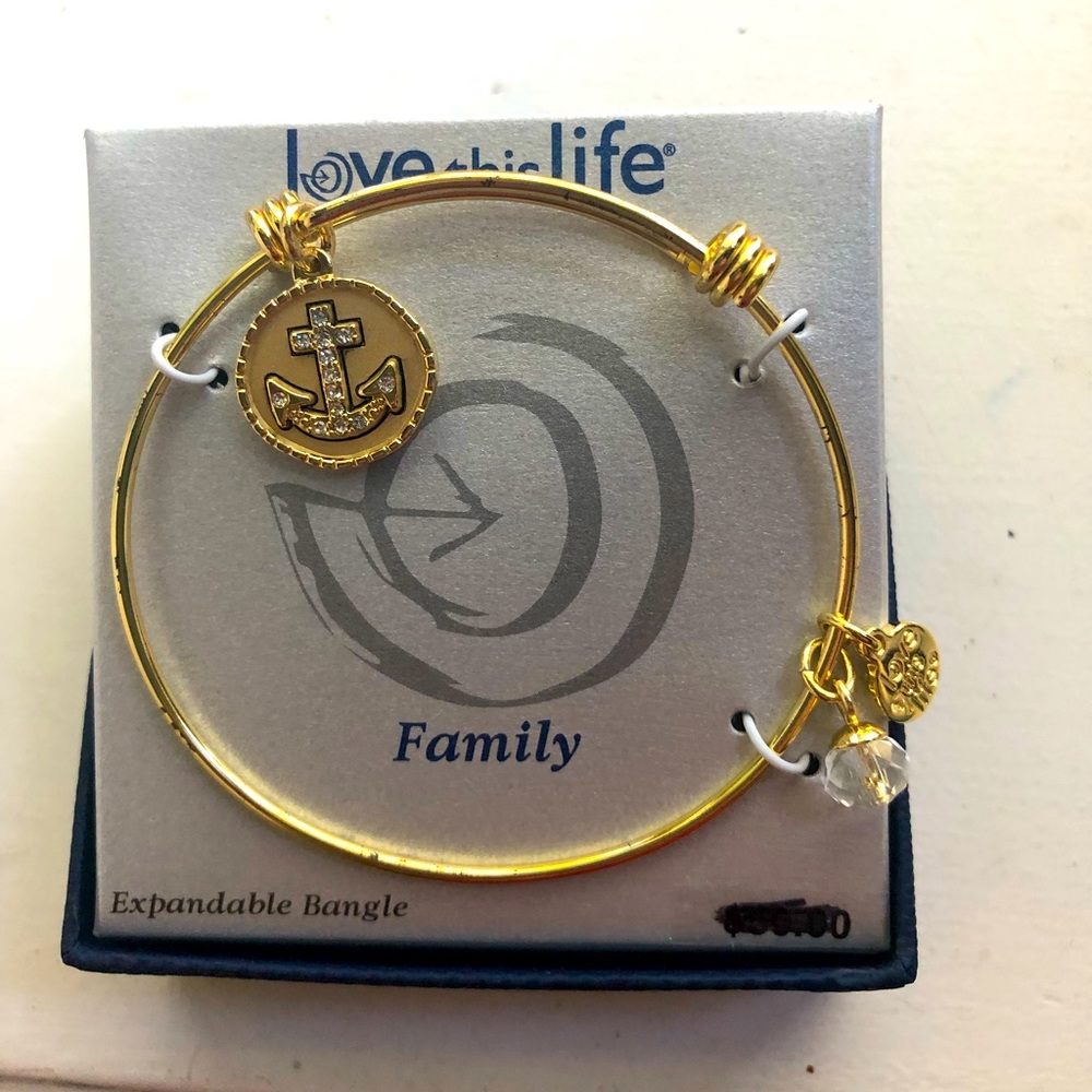 Expandable bandle/ bracelet